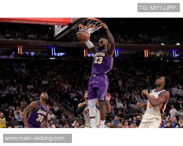 东眉交易一周年湖人客战尼克斯的巧合与回顾